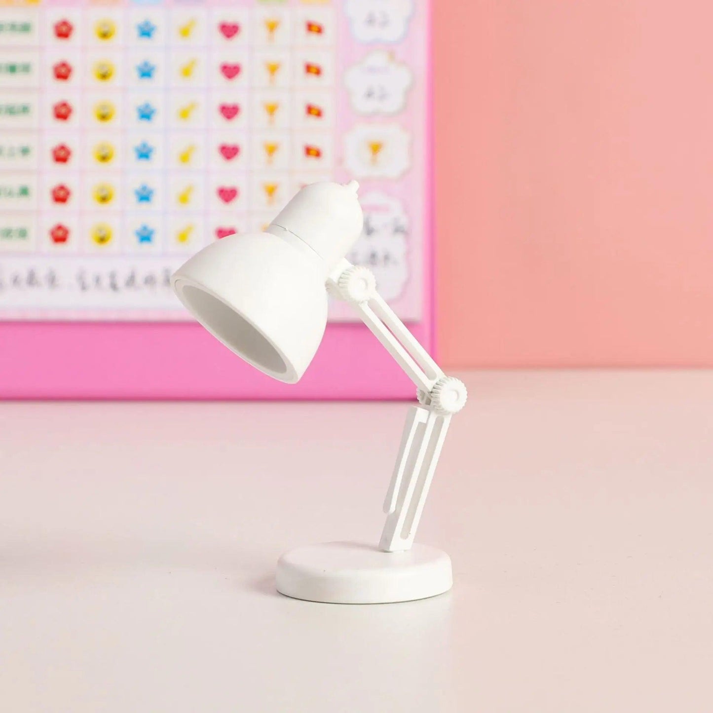 Petite lampe de bureau pliable blanc