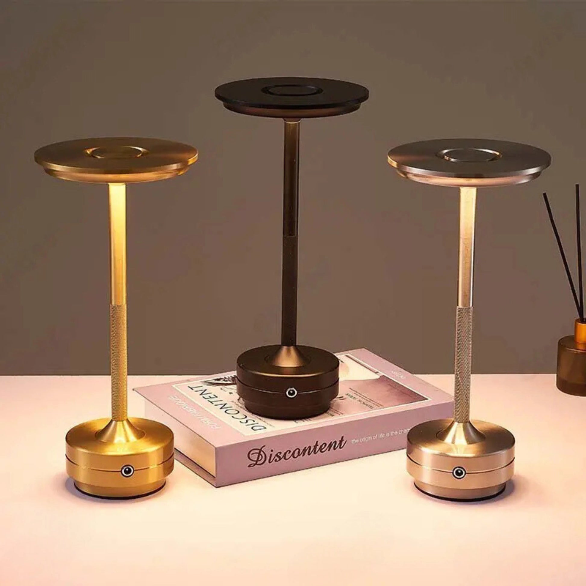 lampe de table sans fil rechargeable 3 couleurs 3 modèles
