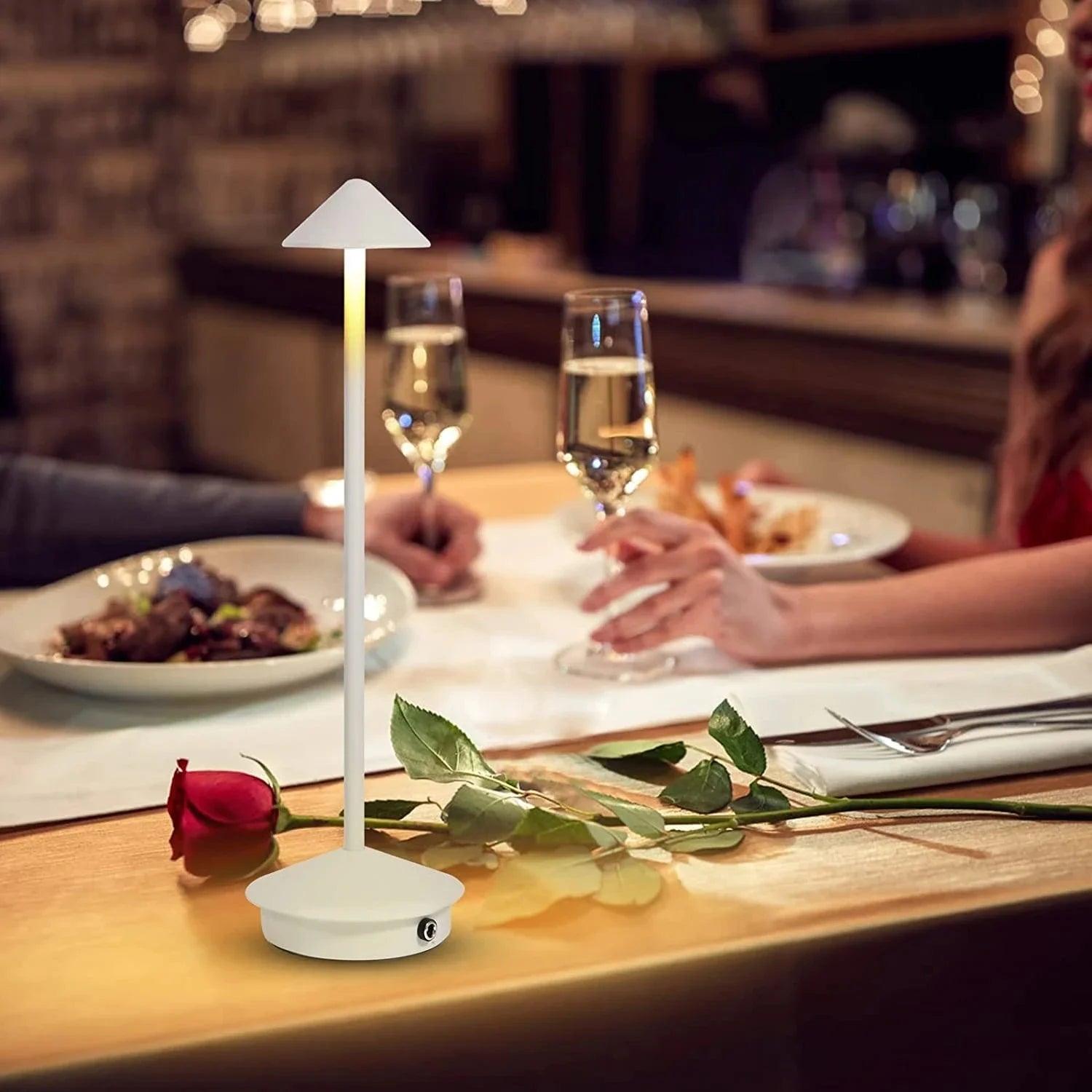 lampe de table sans fil rechargeable minimaliste repas