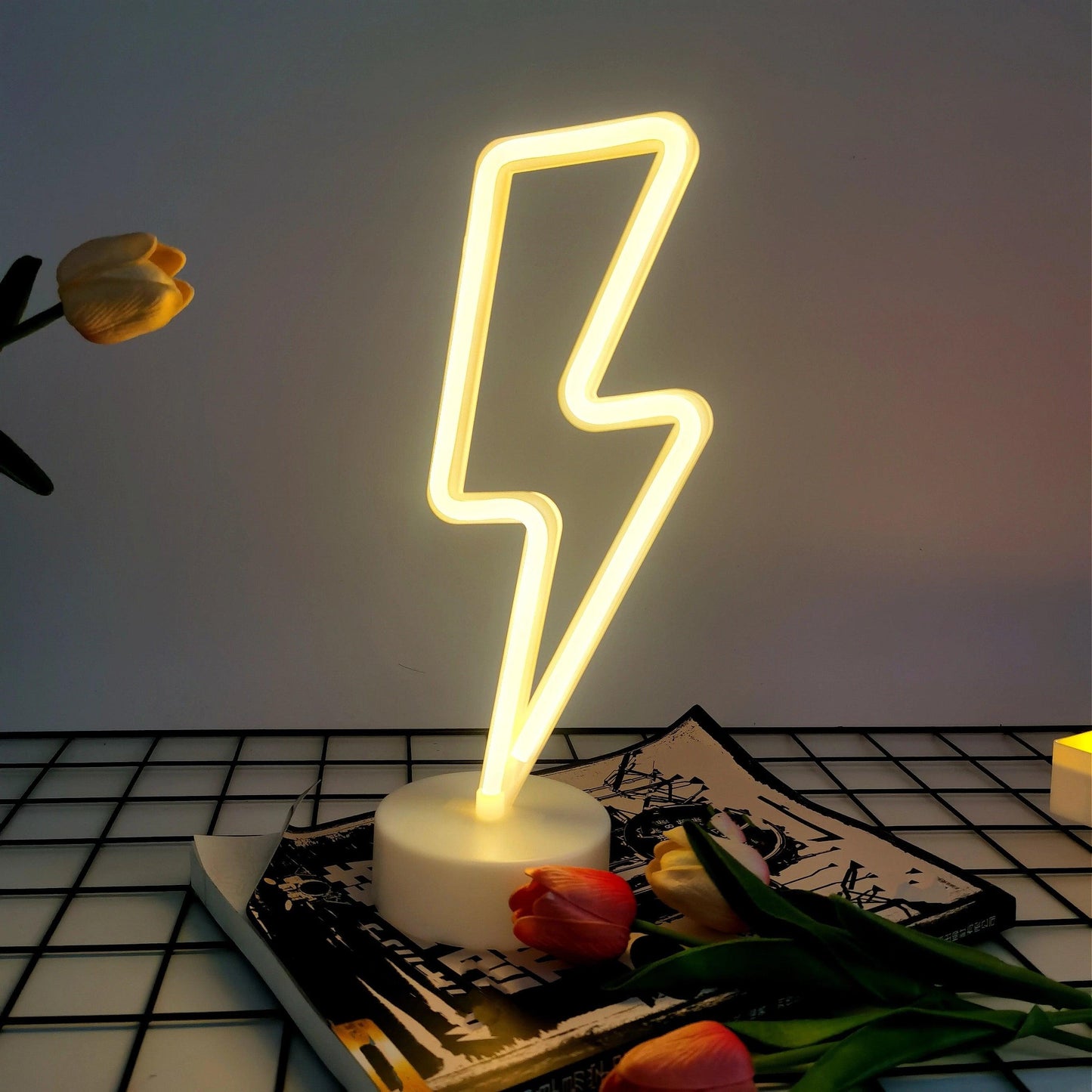 lampe néon clair jaune 2